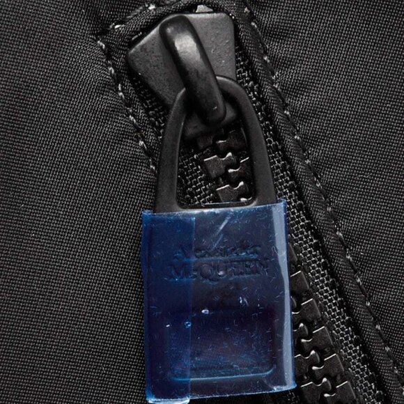 Alexander McQueen Black Nylon Graffiti Metropolitan Backpack Bag - Picture 8 of 12